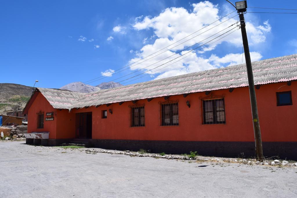 Pachamama Hostel & Tour Путре Екстериор снимка